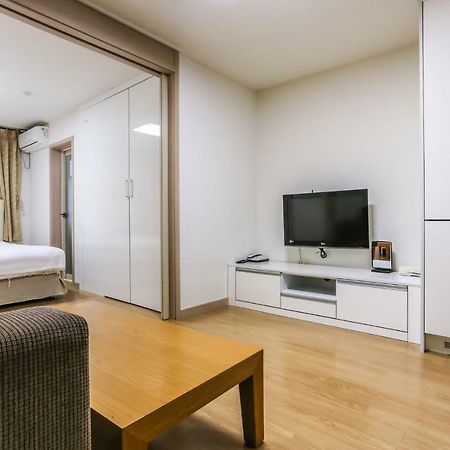 Jungmun Yegreen Residence Hotel Σεογκουίπο Εξωτερικό φωτογραφία