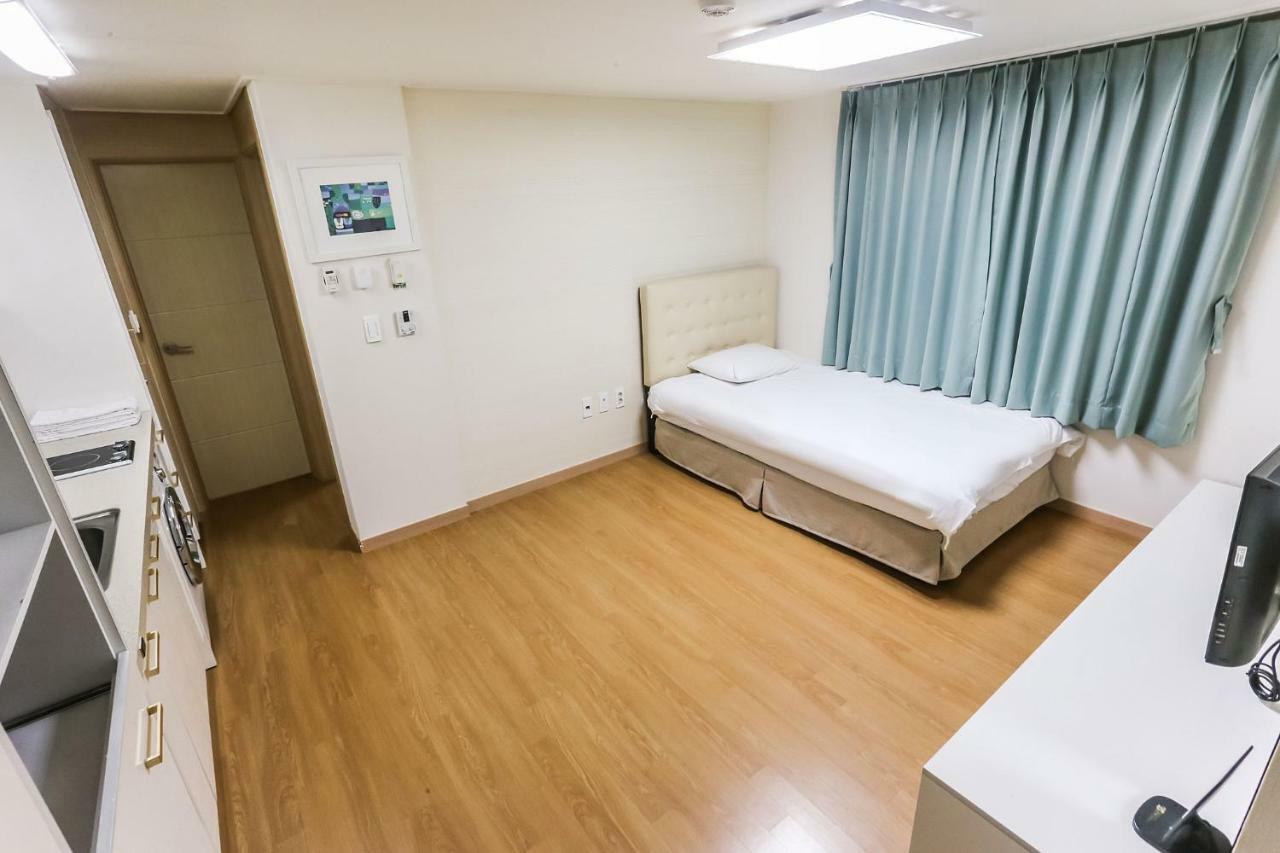 Jungmun Yegreen Residence Hotel Σεογκουίπο Εξωτερικό φωτογραφία