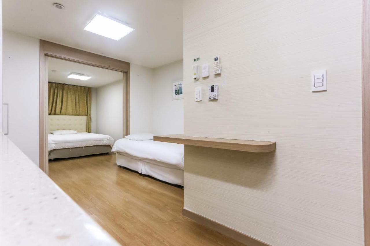 Jungmun Yegreen Residence Hotel Σεογκουίπο Εξωτερικό φωτογραφία